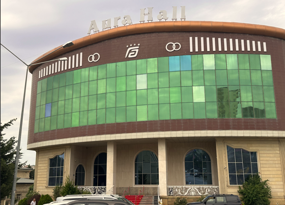 Aura şadlıq sarayı