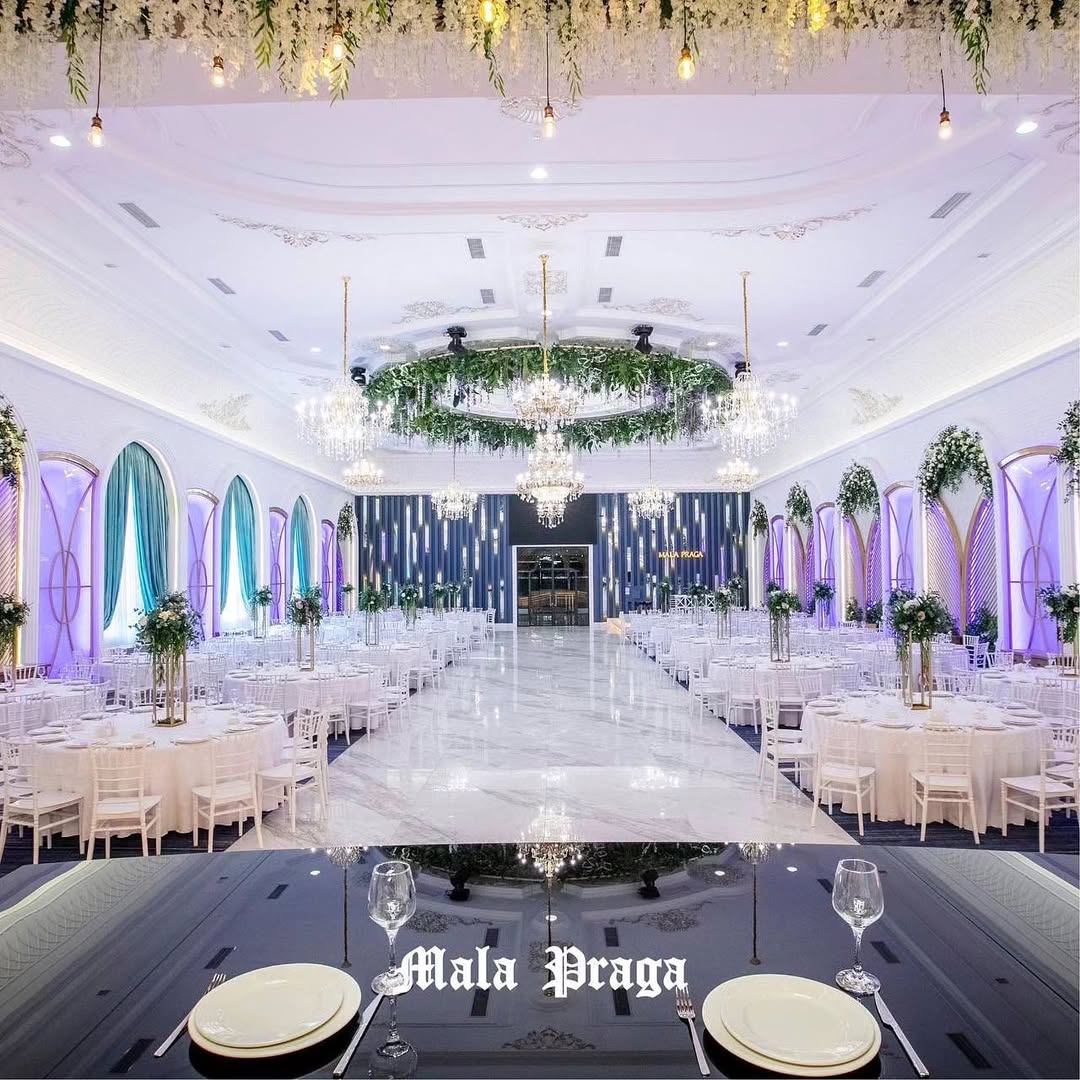 Mala Praga digər zal - şəkil 1