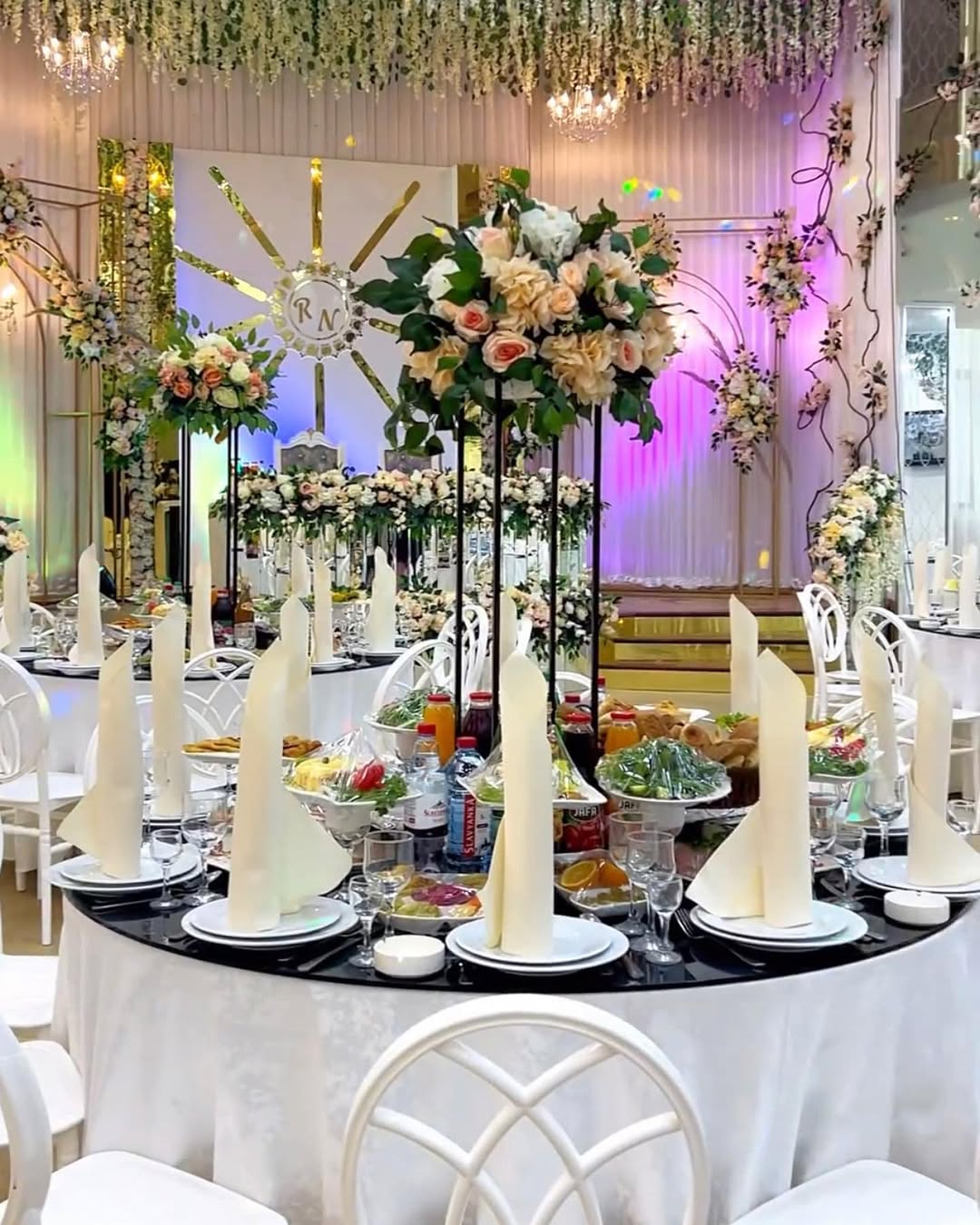 Tac Saray böyük zal - şəkil 1