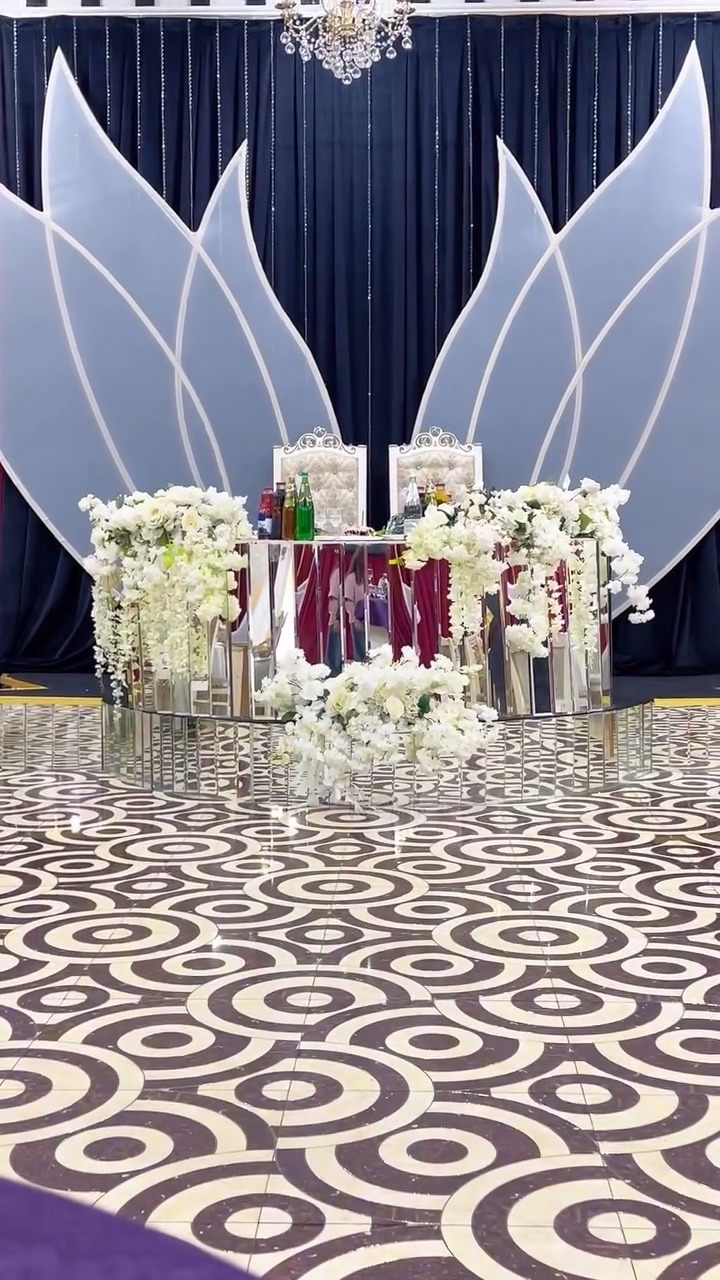 Viktoriya kiçik zal - şəkil 1